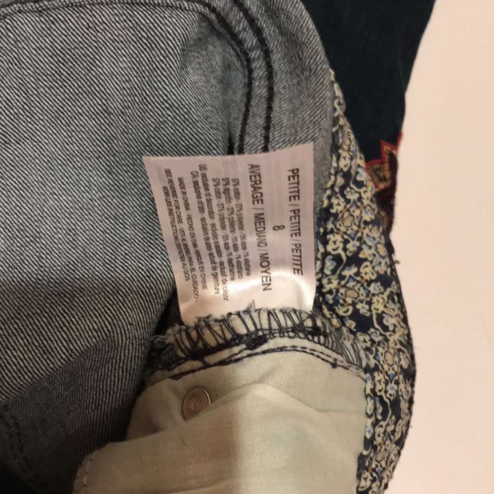 NWOT CODE BLEU BESTIE GRACIE Embroidered jeans 8P petite - Picture 8 of 11